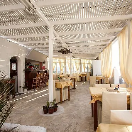 Iliovasilema Santorini ホテル 3*
